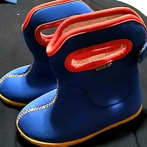 Blue Size 5 Bogs Toddler